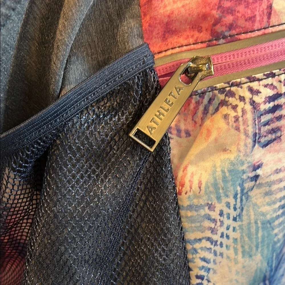 Athleta Gym Overnight Bag duffel, Medium